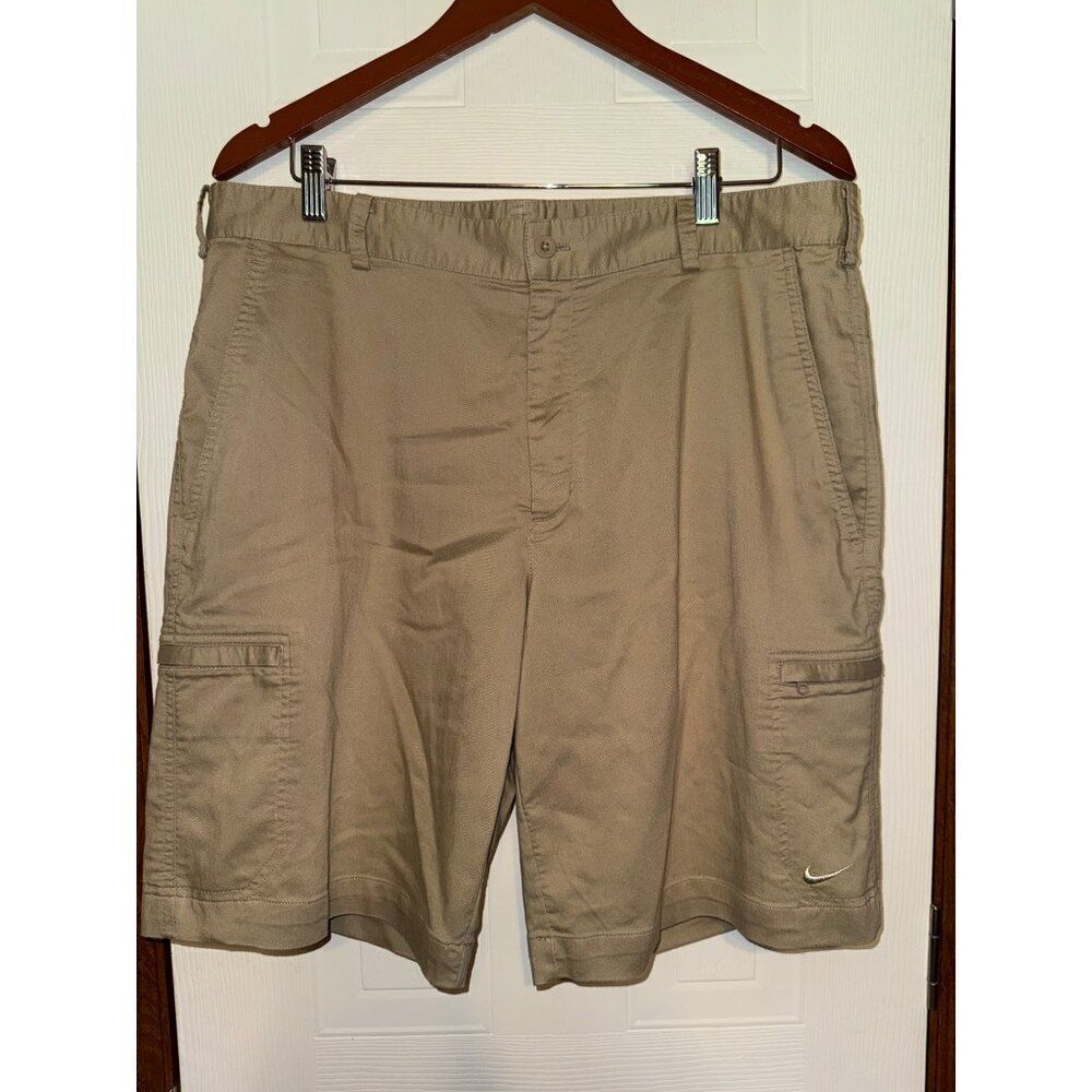 Nike Golf Tan Golf Shorts  Size 36